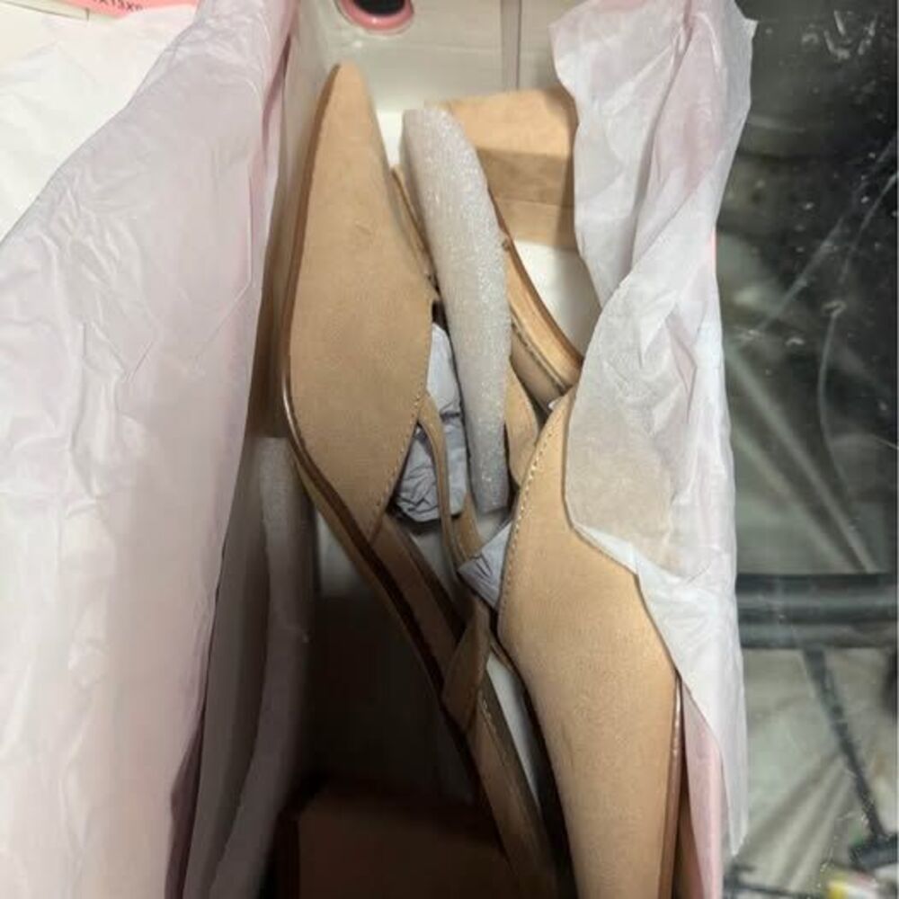 BERNESS New Beige Slingback Heels - Picture 5 of 6